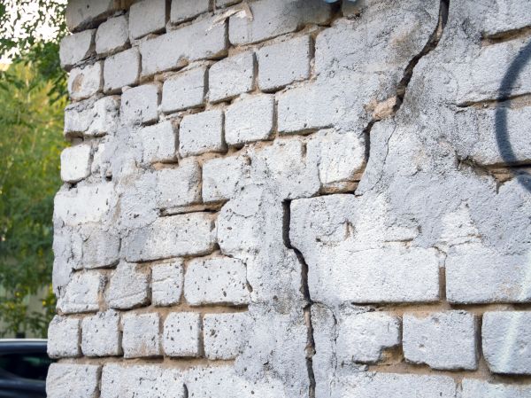 Cracked Brick Wall Repair in Upper Marlboro